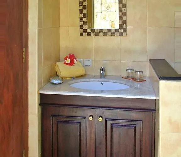 Life In 4* Amed